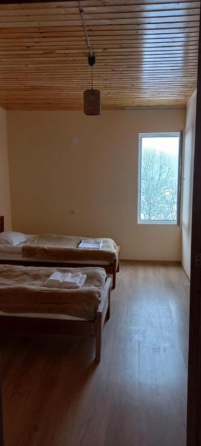 Guesthouse Caucasus Mestia Bagian luar foto